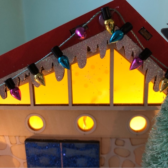 NEW NWT World Market Midcentury House LED Light Up Christmas Oasis Cat Lounge - Picture 10 of 10